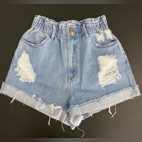 Show Me Your MuMu Emilia Jean Shorts
Elastic Waistband High Rise Like New - Picture 8 of 16